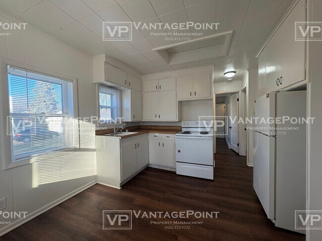 Building Photo - 501 S Huron St