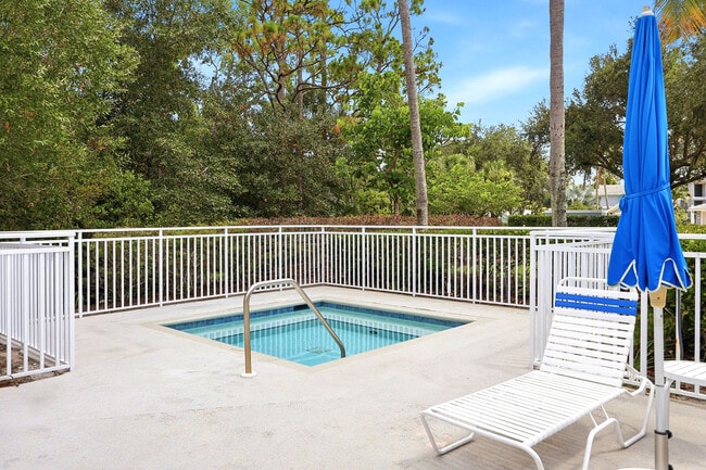 Building Photo - 866 Carrick Bend Cir