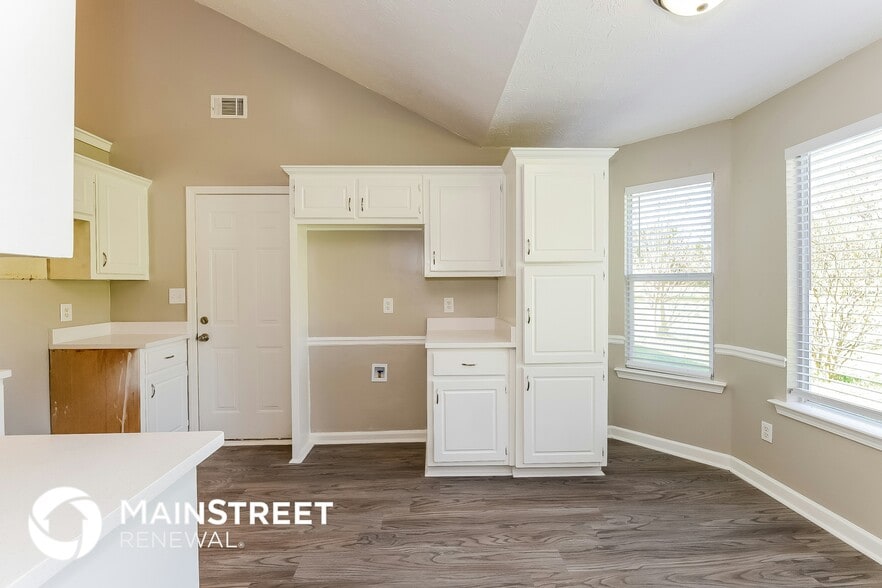 Building Photo - 45 Belmont Cove