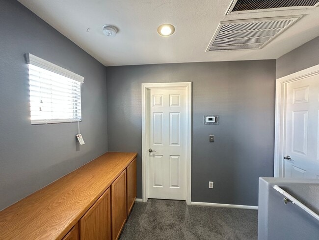 Building Photo - Santa Barbara At Summerlin