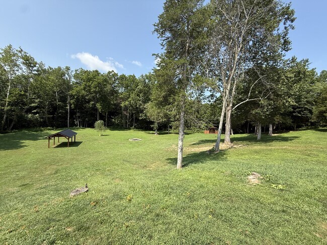 Building Photo - 5693 US-40