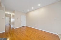 Building Photo - 1418 W Ritner St