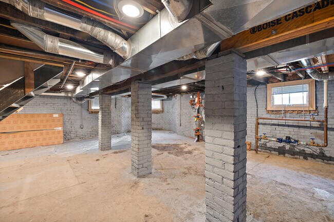 Building Photo - 4004 Porter St