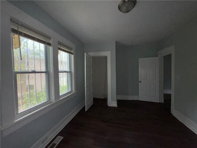 Building Photo - 1462 Lucile Ave SW