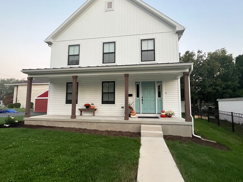 Building Photo - 17 N 5th St