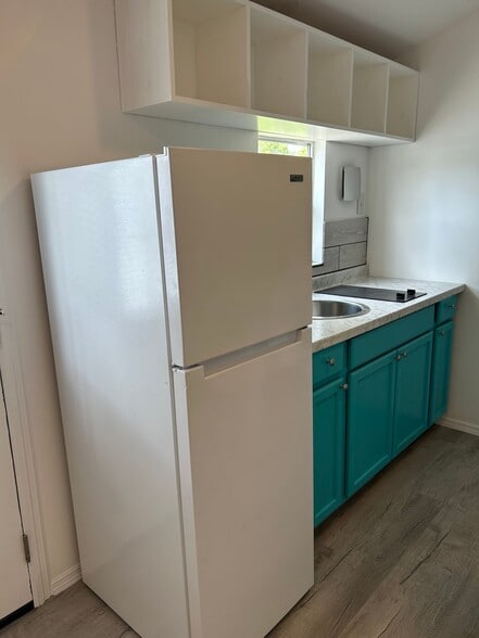 Building Photo - 1709 Furey Dr