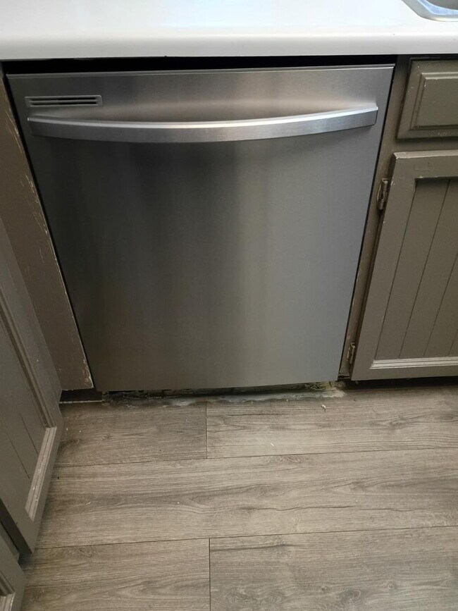 Building Photo - 16811 N 32nd Ave