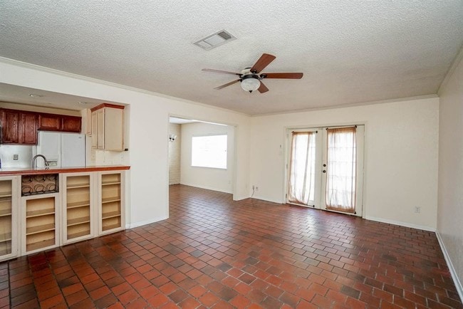 Building Photo - 14370 Misty Meadow Ln