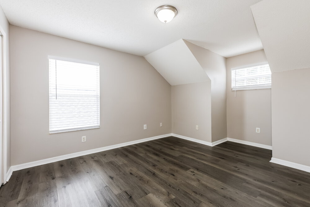Building Photo - 22715 St Thomas Cir
