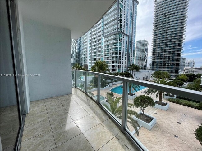 Primary Photo - Luxury spacious 1-bedroom apartment with b...