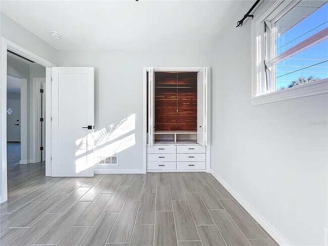 Building Photo - 1688 Bahia Vista St