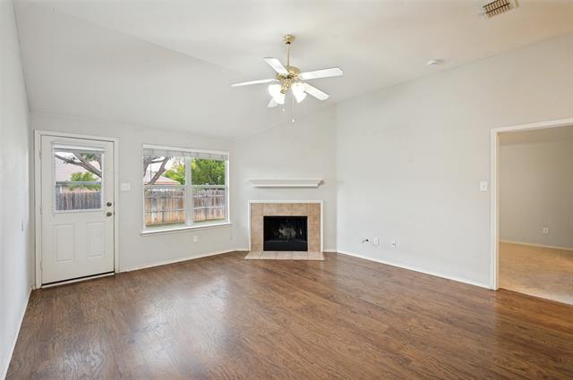 Building Photo - 3705 Hermalinda Dr
