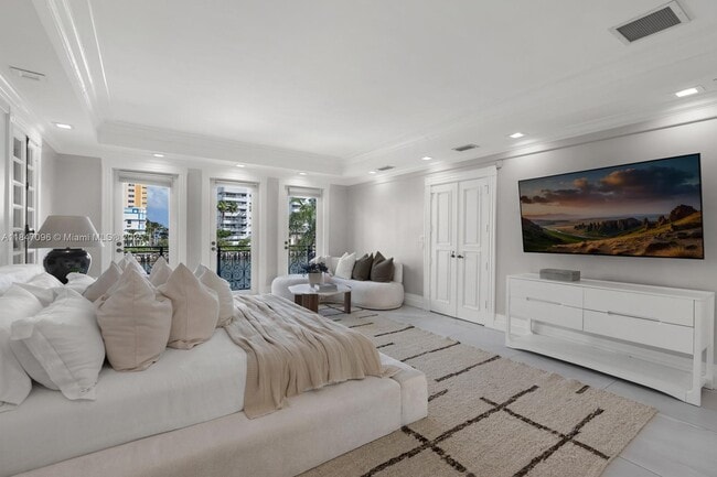 Building Photo - 3605 Flamingo Dr