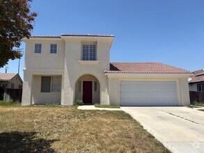 Building Photo - 4 Bedroom with NEW Carpet & Paint