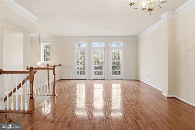 Building Photo - 4604 Carisbrooke Ln