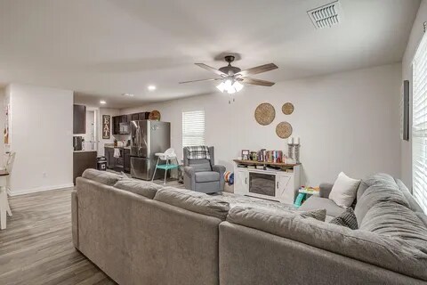 Building Photo - 609 E Willingham St