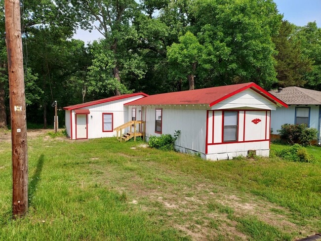 Building Photo - 6161 Cheyenne Trail