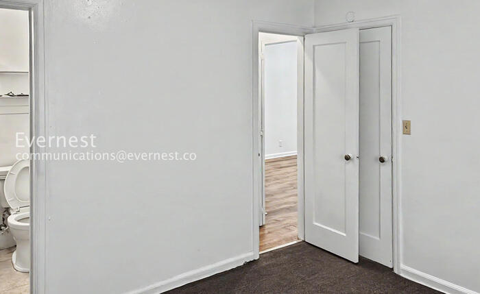 Building Photo - 135 Mathews St