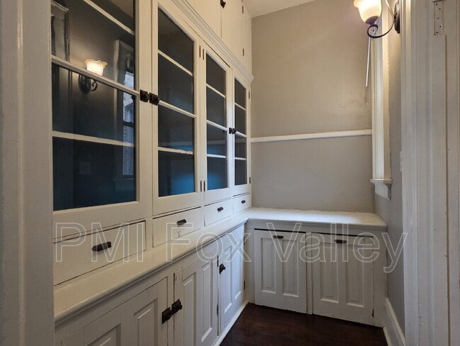 Building Photo - 140 High Ave