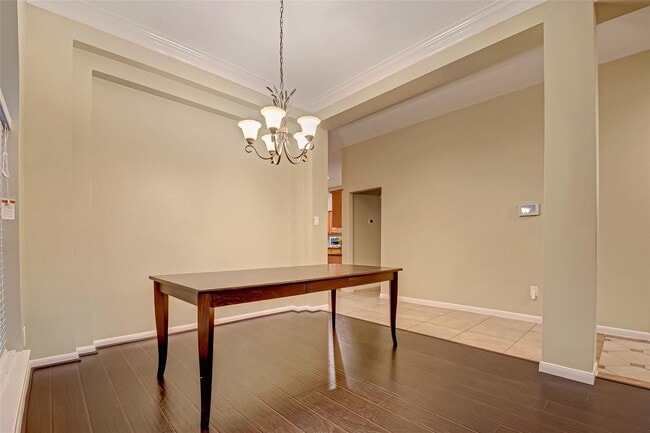 Building Photo - 4611 Summer Lakes