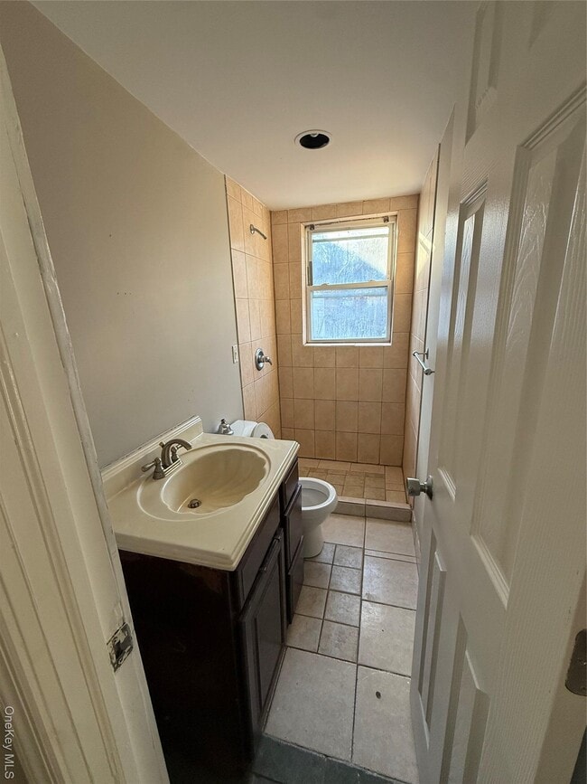 Building Photo - 41 Gibson Ave