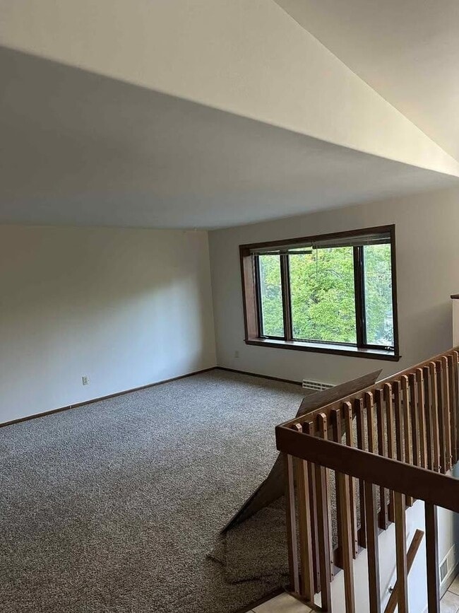 Building Photo - 5314 N Cook St