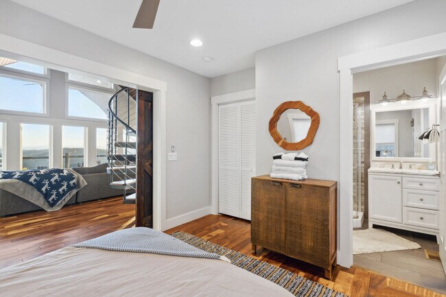 Building Photo - 140 Mystic Ridge Dr