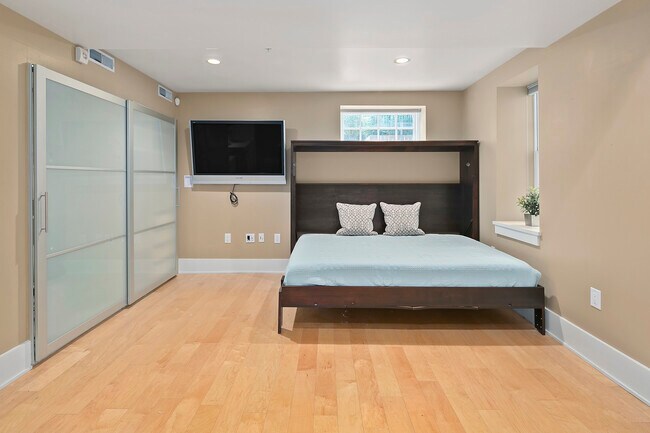 Building Photo - 2818 Connecticut Ave NW