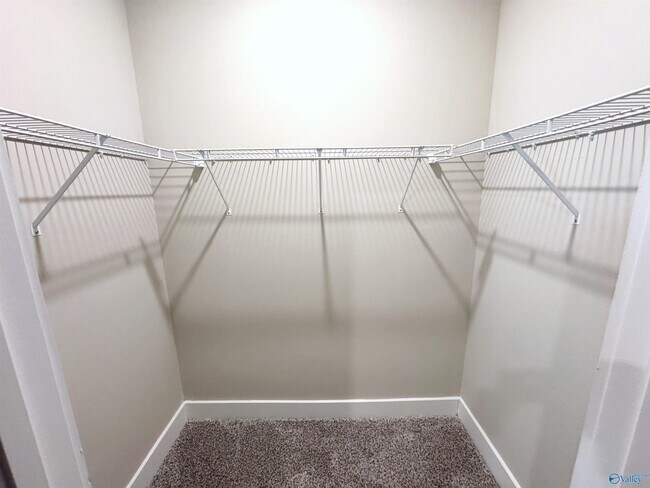 Building Photo - 7517 Doris Ruth Ln SE