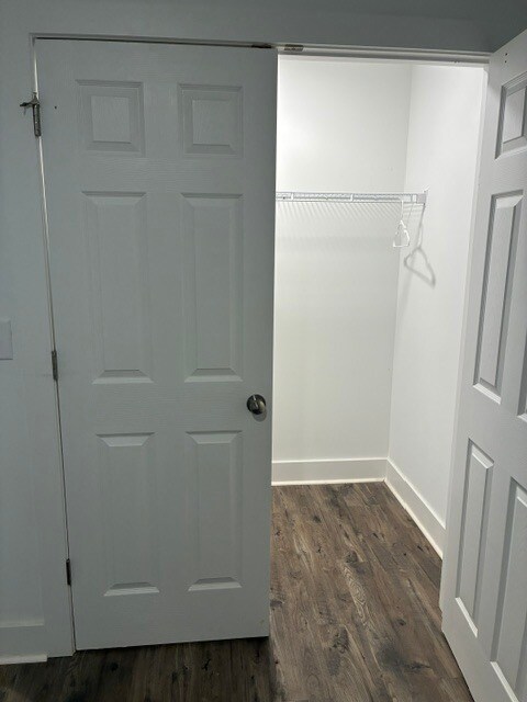 Building Photo - 503 S Forest Ave