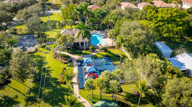 Building Photo - 7167 Ivy Crossing Ln