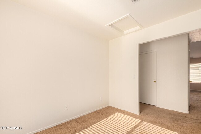 Building Photo - 7304 W Irma Ln