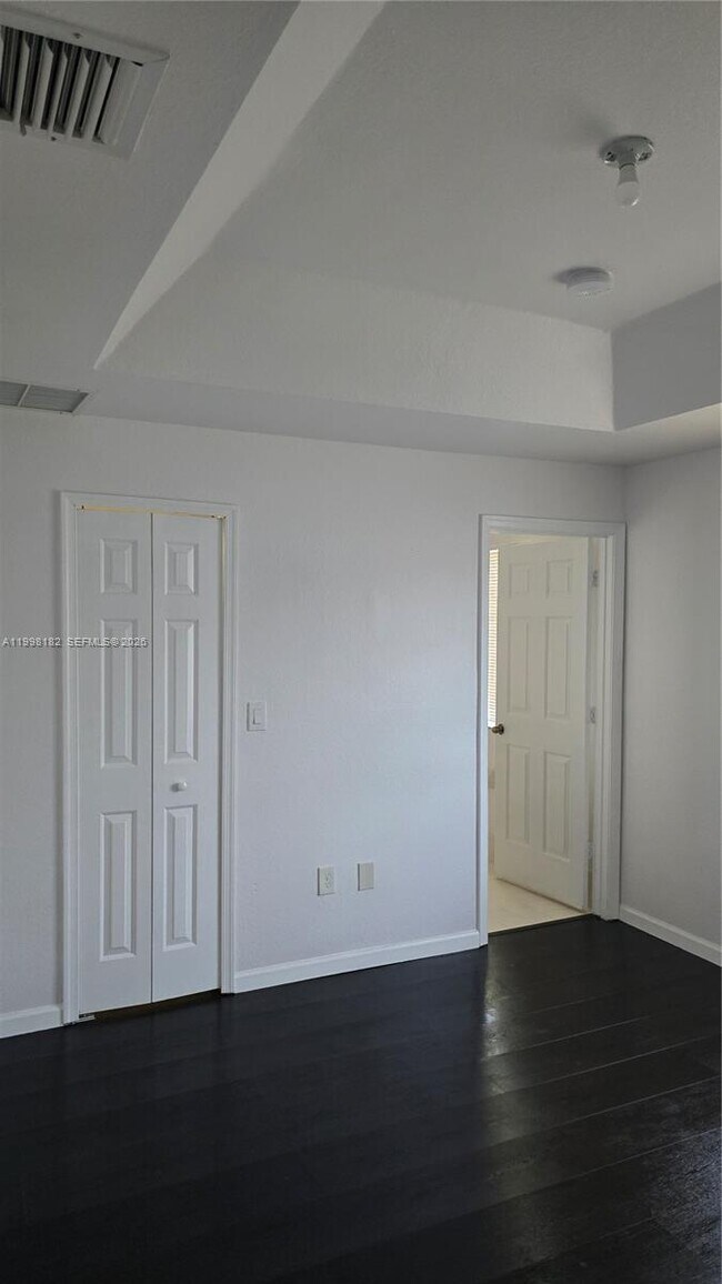 Building Photo - 2755 SE 15th Rd