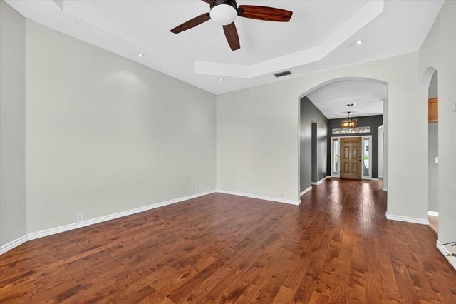 Building Photo - 4909 Lansdale Dr