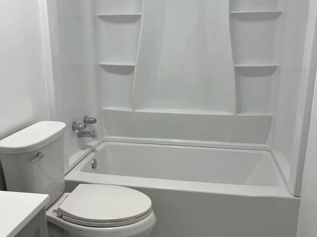 Building Photo - 2505 Nottingham Way