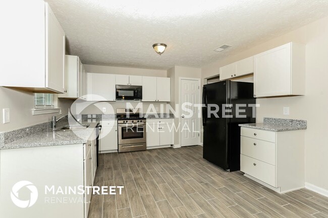 Building Photo - 335 Carriage Lake Ln