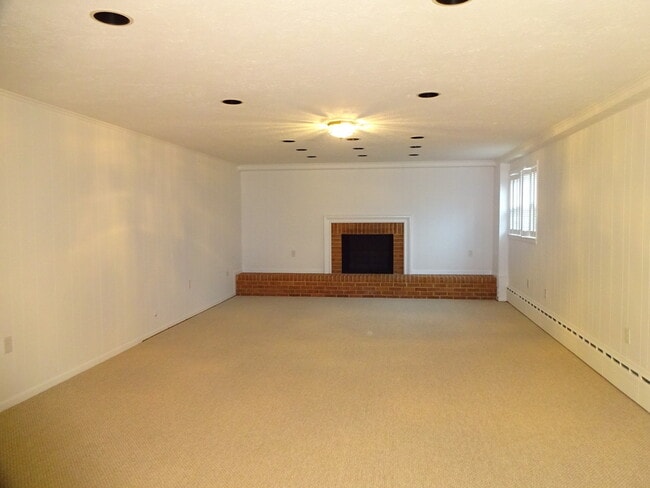 Building Photo - Wonderful Home in Prime Location!