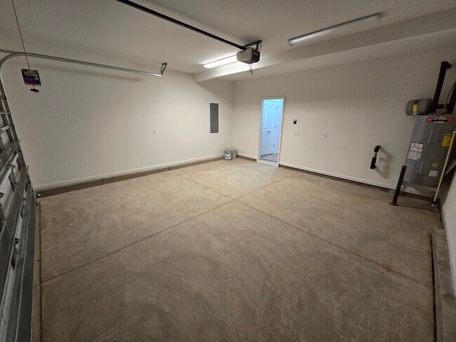 Building Photo - 214 Penfield Wy