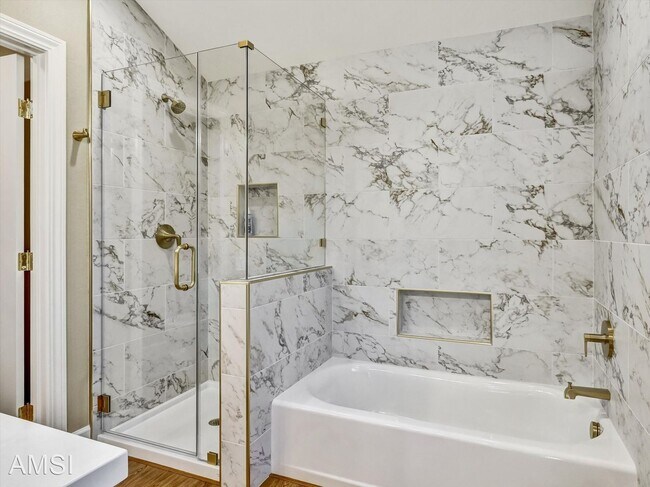 Building Photo - 4 br, 2 bath House - 1101 Rock Creek Way