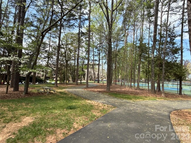 Building Photo - 646 Portside Dr