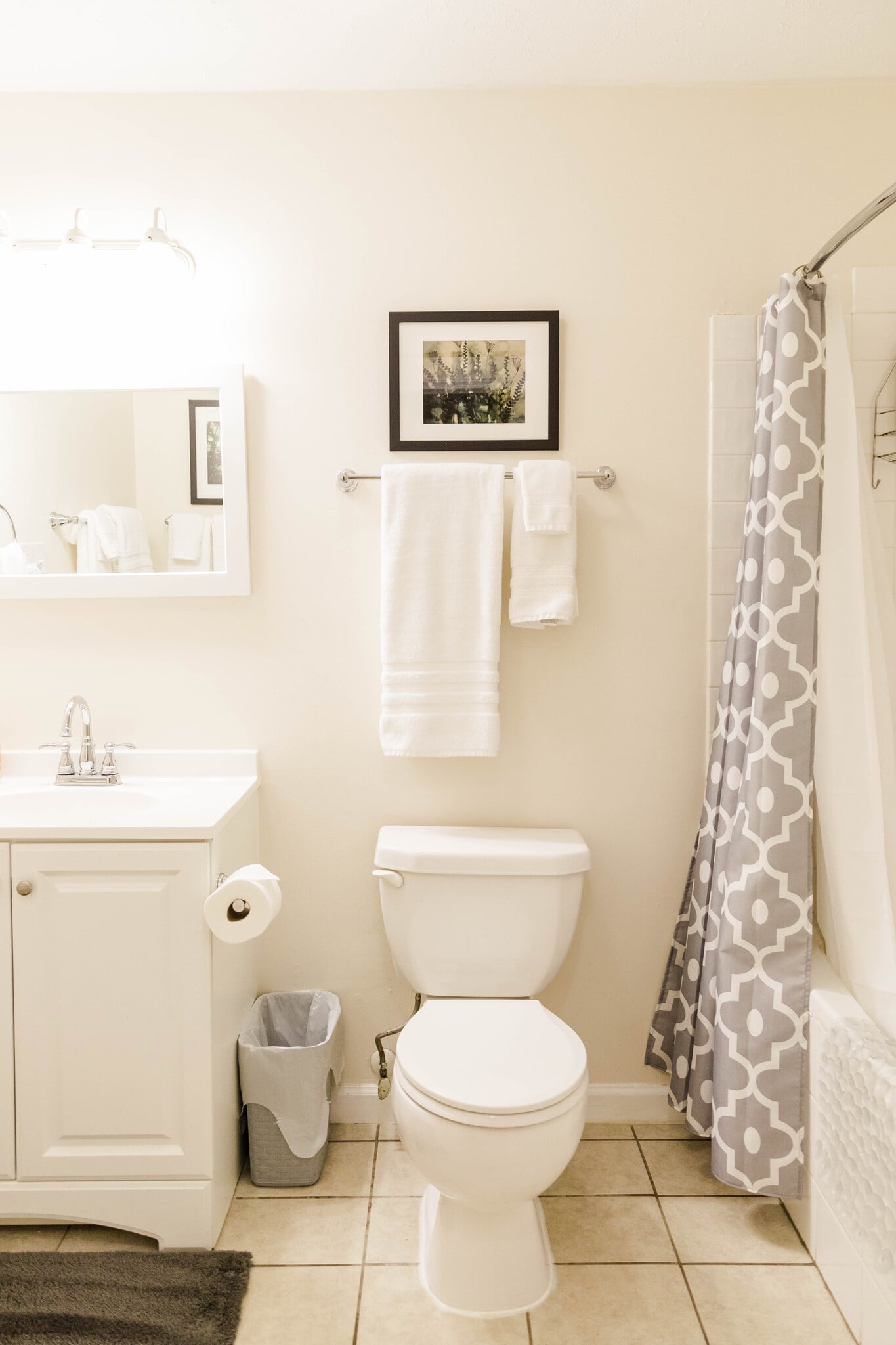 Building Photo - 39 Southwicke Dr