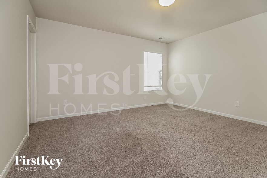 Building Photo - 310 Ashborne Ln