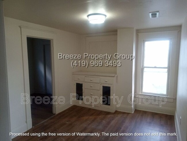 Building Photo - 771 Orchard St