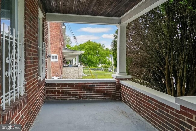 Building Photo - 3200 Normount Ave