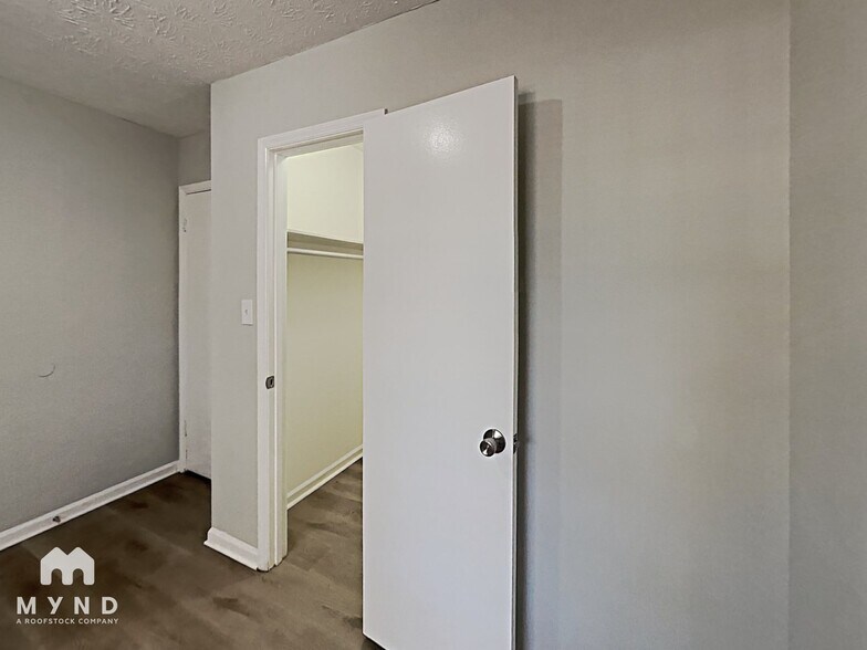 Building Photo - 119 Vincent Ave