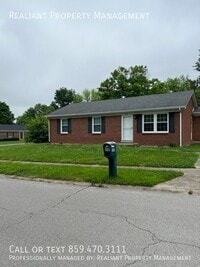 Building Photo - 620 Barefoot Dr