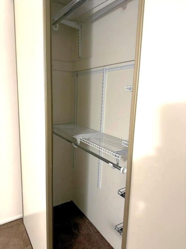 Building Photo - 288 Whitmore St