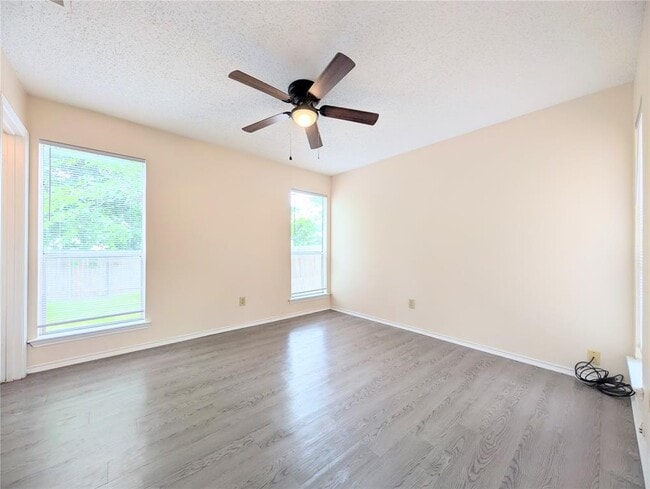 Building Photo - 2018 Redwing Way