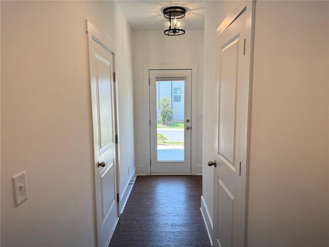 Building Photo - 1645 Aeslin Dr NW