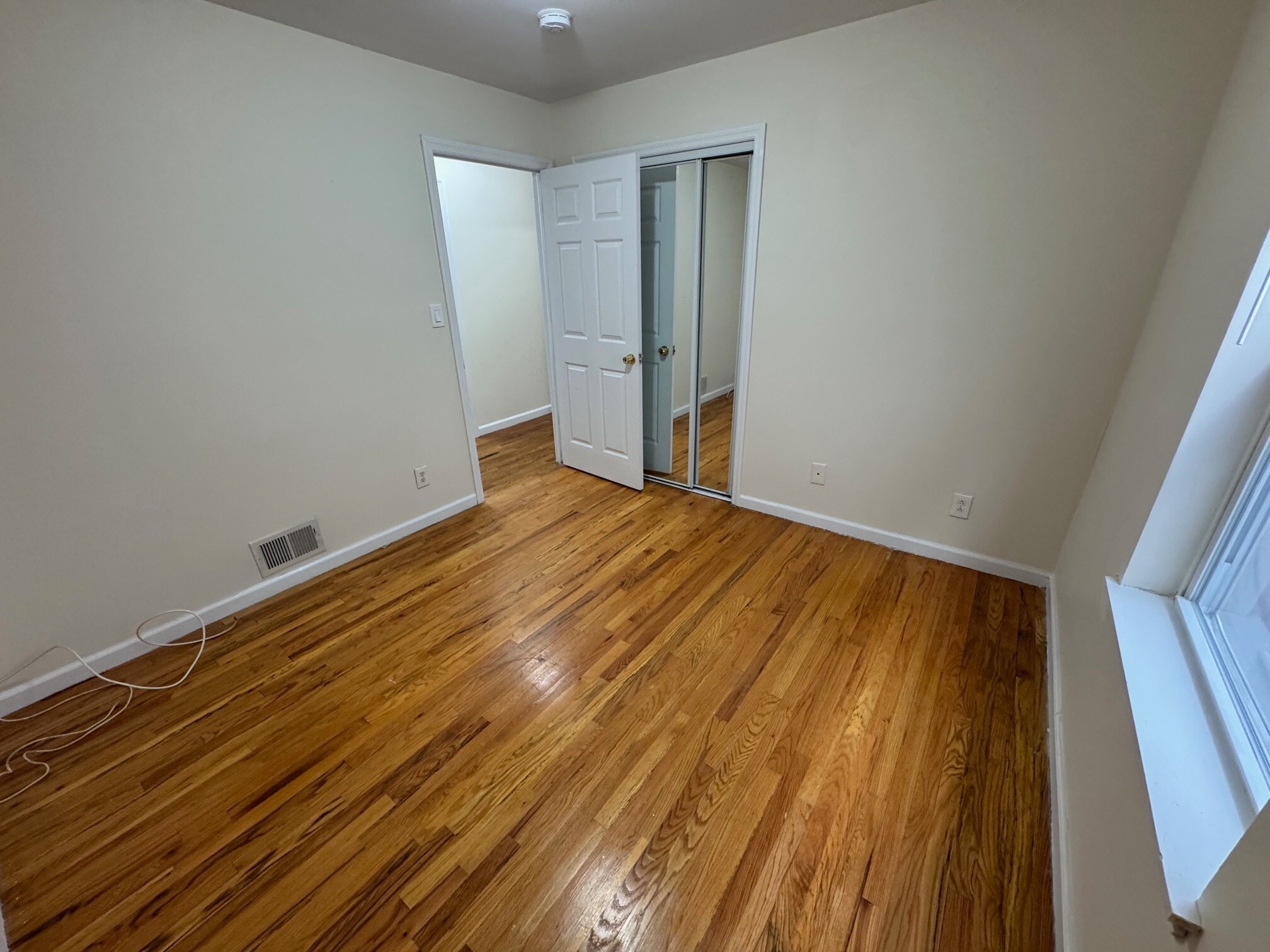 Building Photo - 31 Emory St